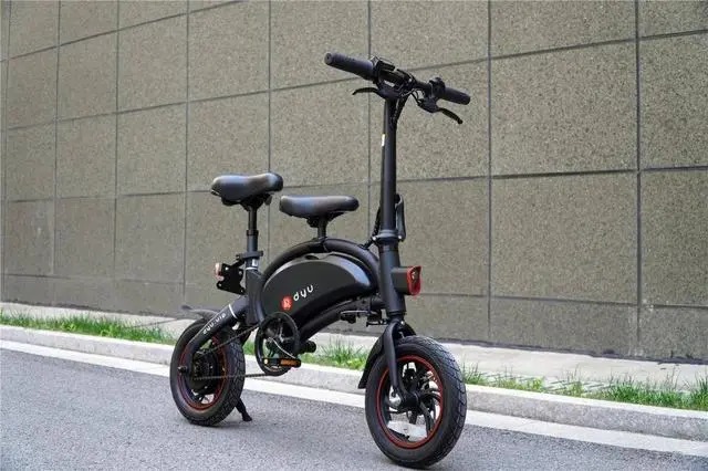 Avis DYU Smart Bike D3+ - Un vélo électrique avec un design antivol
